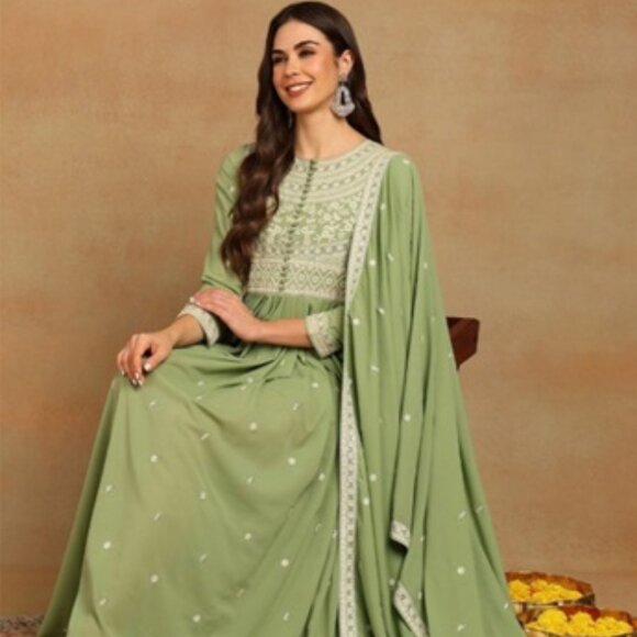 GREEN Embroidered Thread Work Georgette Anarkali Kurta With Dupatta - Picture 2 of 7